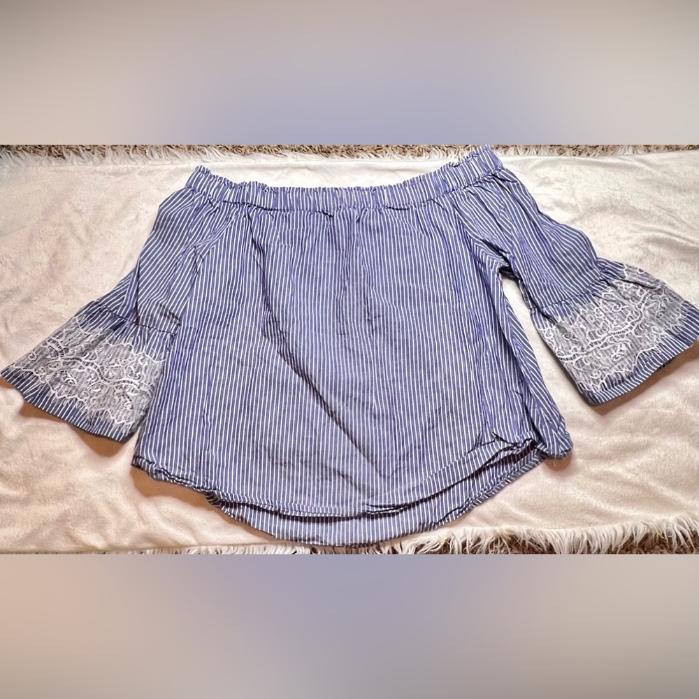 blue striped top